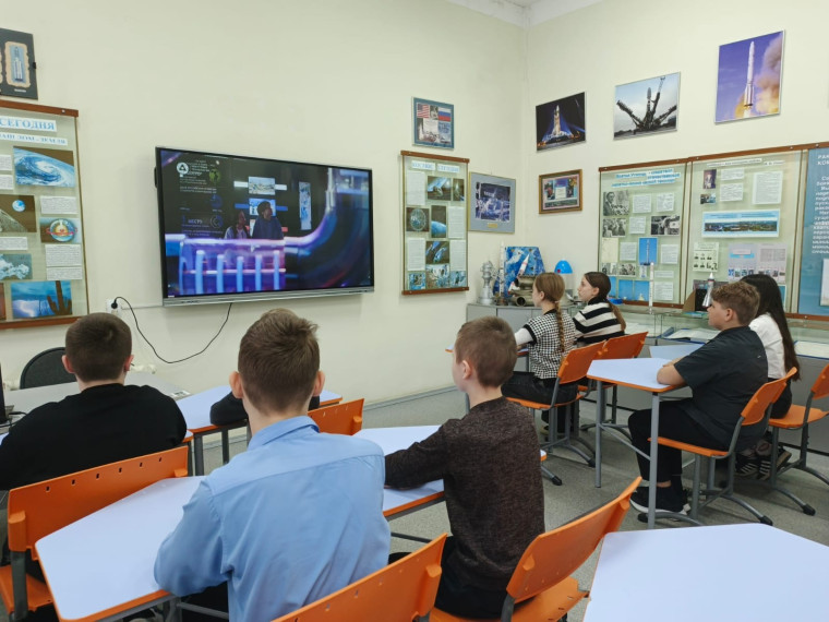 Федеральный открытый «Урок цифры» по теме «Квантовые вычисления и материалы будущего».
